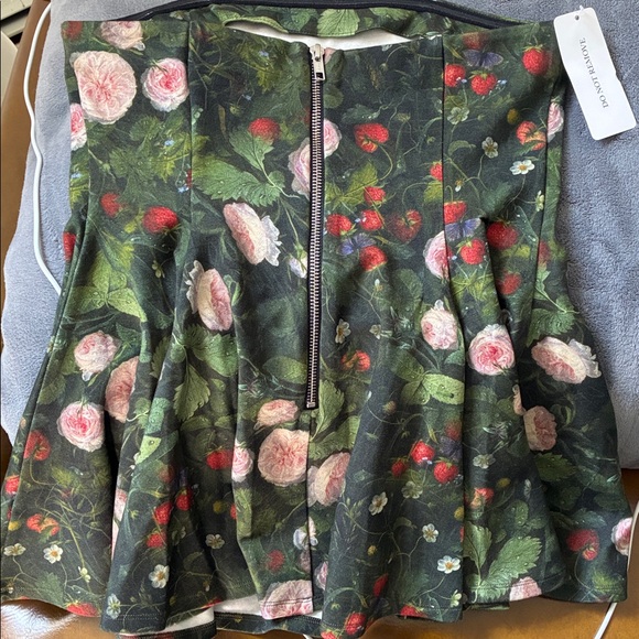 Selkie Dark Green Floral Strapless Ensemble - Picture 10 of 10